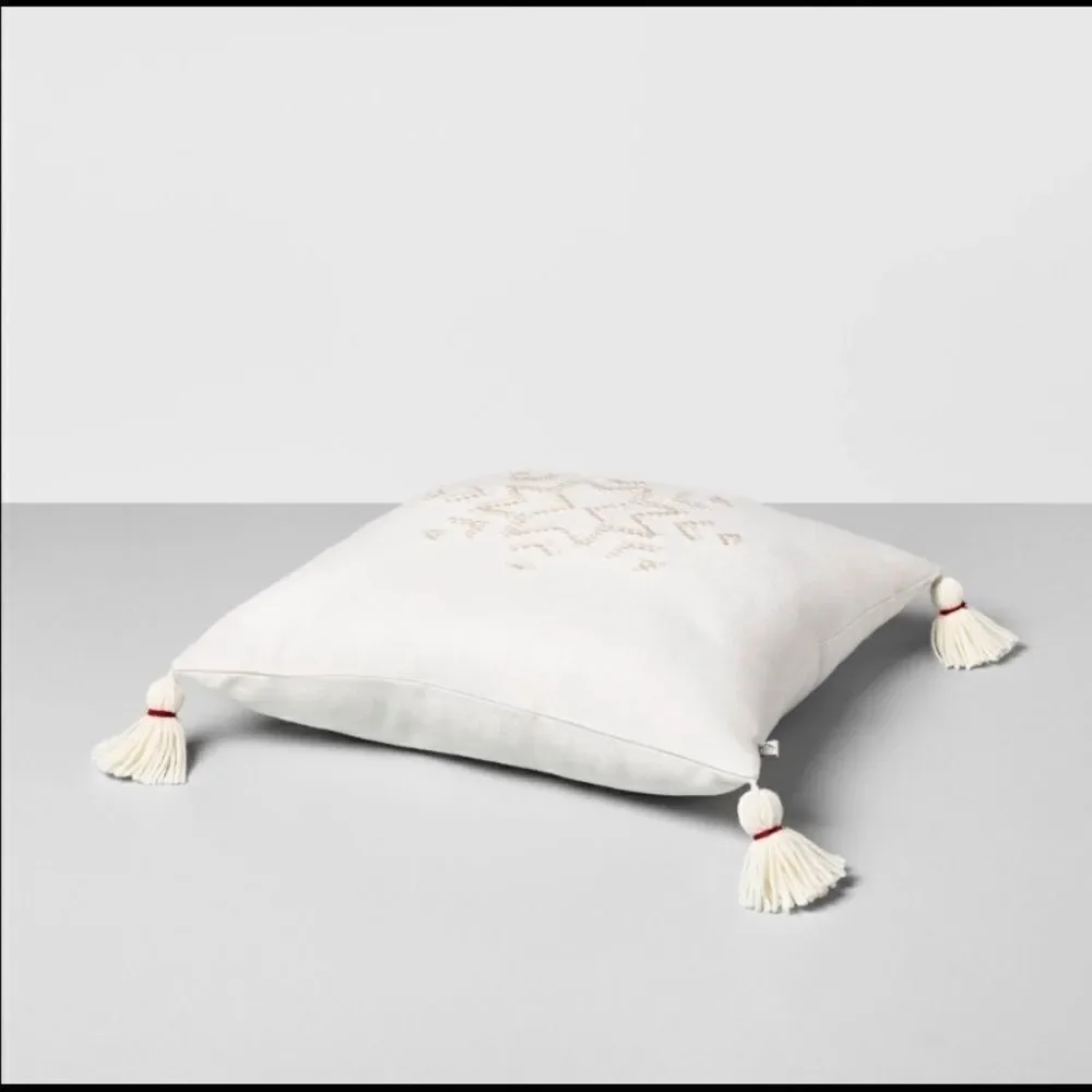‎Hearth & Hand Star pillow